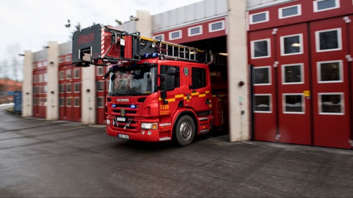Enligt en ny studie från MSB är brandmän skeptiska till att värdera mångfald högre än kompetens för det livsviktiga arbetet. Foto: Pontus Lundahl/TT.