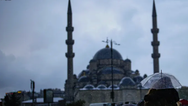 Genrebild på Istanbul, storstad i Turkiet. Foto: Emrah Gurel/AP/TT