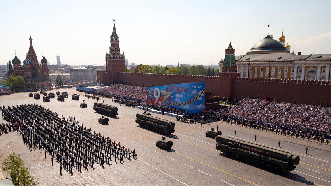 Ryssland och Iran krigar inte främst mot Ukraina och Israel, utan hela den västerländska världsordningen. FOTO: Alexander Zemlianichenko / TT