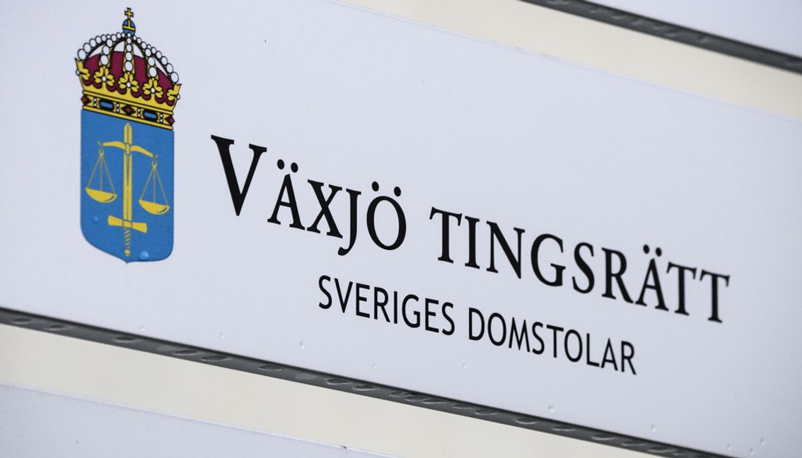 Växjö tingsrätt dömer en 16-årig pojke till nio månaders ungdomsövervakning för våldtäkt mot en minderårig flicka. Arkivbild. Foto: Johan Nilsson/TT