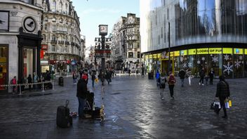 Leicester Square är populärt bland turister på sommaren. Arkivbild. Foto: Alberto Pezzali/AP/TT.