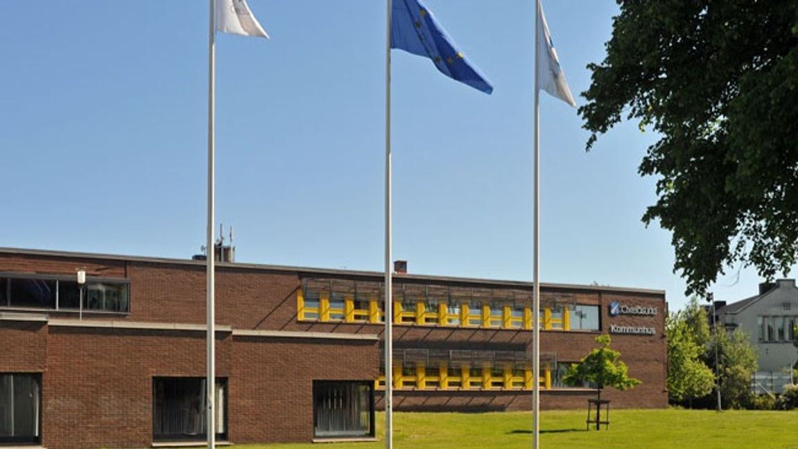 Oxelösunds kommunhus. Foto: TS Eriksson, CC BY-SA 3.0, via Wikimedia Commons.