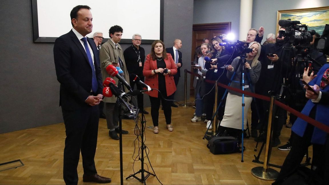 Irlands premiärminister Leo Varadkar kampanjade för ja-sidan i folkomröstningen. Foto: Damien Storan/AP