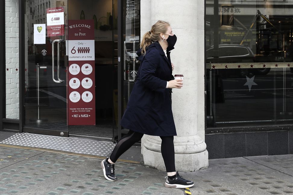 Nu inleds ett försök att tillåta pantning av pappersmuggar i Köpenhamn. Arkivbild.  Kirsty Wigglesworth/AP/TT