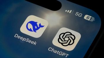 Deepseek har på bara två veckor blivit Sveriges mest nedladdade AI-app för iPhone. Nu varnar Centerpartiet för att appen sprider kinesisk propaganda i svenska skolor. Foto: TT