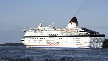 Viking Lines Färja Cinderella på väg genom Furusundsleden i Stockholms Skärgård.
 Hasse Holmberg/TT