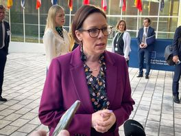 Utrikesminister Maria Malmer Stenergard (M) på väg in till måndagens EU-möte i Luxemburg. Foto: Wiktor Nummelin/TT