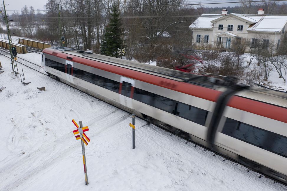 Järnvägsbranschens mål är att 95 procent av alla persontåg ska komma i tid. FOTO: Fredrik Sandberg/TT.