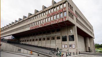 Hur mycket pengar regeringen än strör över Filminstitutet blir svensk film ändå inte en hotspot som Hollywood  Foto: Christine Olsson/TT