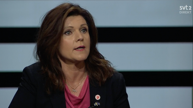 Arbetsmarknadsminister Eva Nordmark (S) i SVT Agenda. Foto: svtplay.se.