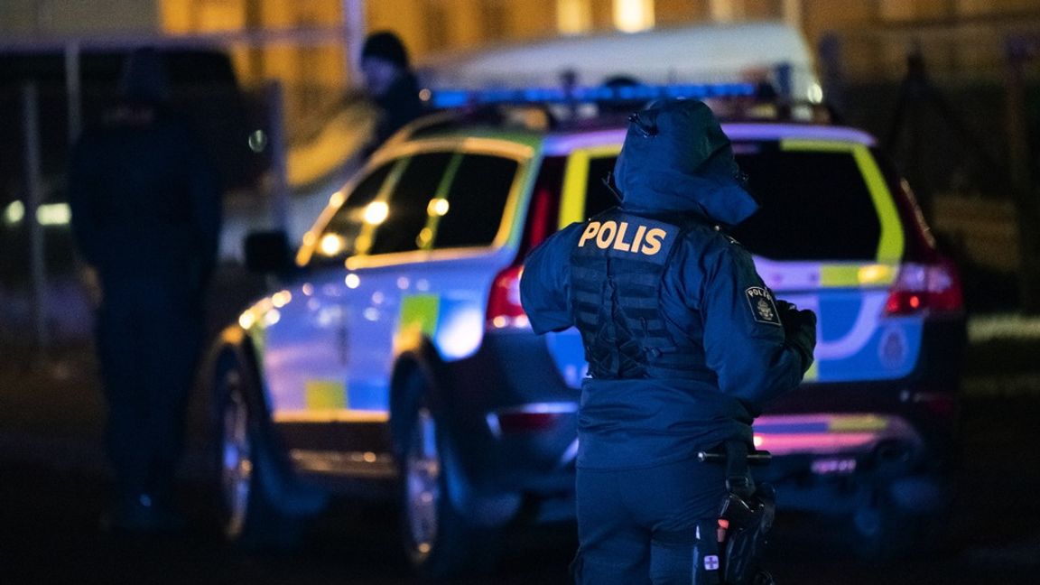 En person hittades död efter en brand i ett bostadshus utanför Nässjö. Tre personer har gripits av polisen. Arkivbild: Johan Nilsson/TT.
