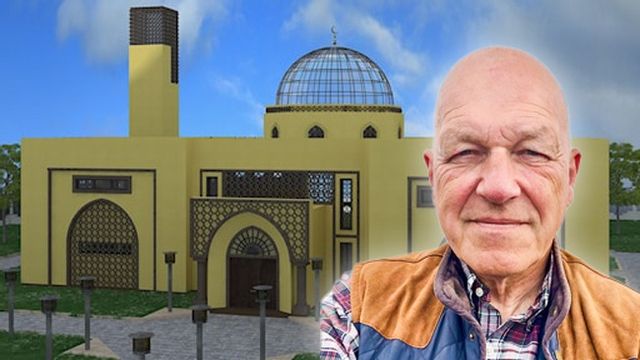 Christopher Jarnvall (SD) efterlyser nationella riktlinjer för att stoppa moskébyggen som det i Norrköping. Foto: Privat/arkitektvisualiering