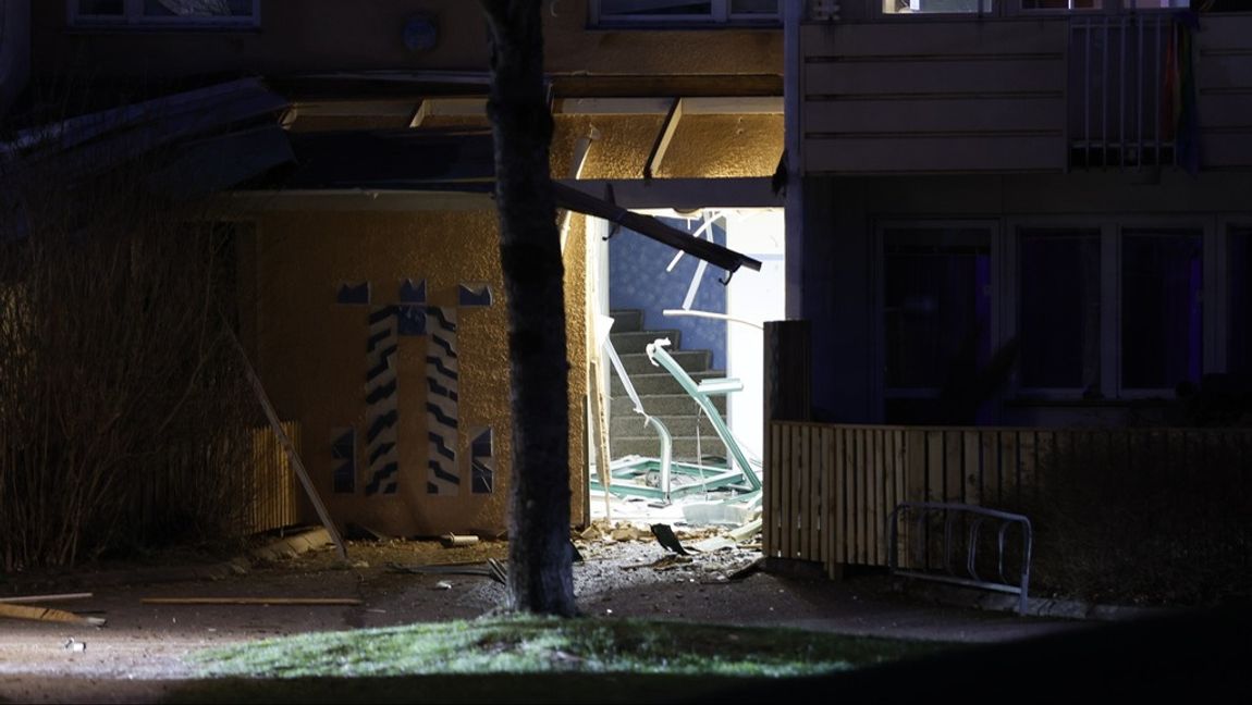 En detonation inträffade natten mot måndagen vid ett flerfamiljshus i Borås. Foto: ADAM IHSE/TT