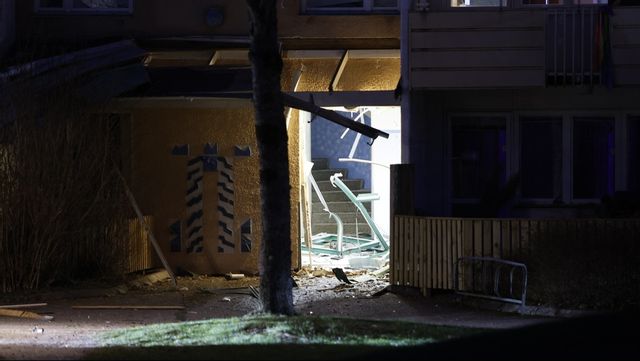 En detonation inträffade natten mot måndagen vid ett flerfamiljshus i Borås. Foto: ADAM IHSE/TT