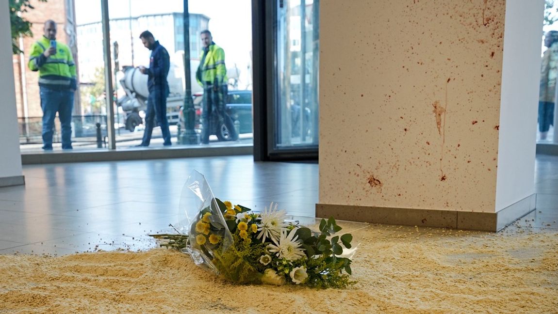 Det är inte provokationer som leder till mord, skulden är terroristens och vi varken kan eller ska kompromissa med deras vilja till våld. Foto: Martin Meissner/TT