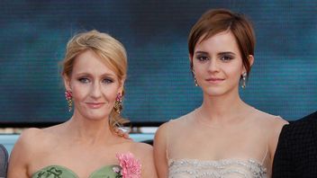 JK Rowling och Emma Watson, bild från galapremiär 2011. Foto: Joel Ryan/AP/TT