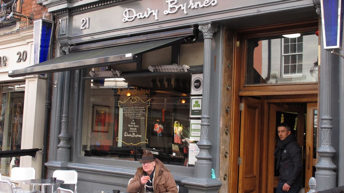 Puben Davy Byrnes är omnämnd i James Joyces ”Ulysses” eftersom huvudpersonen, Leopold Bloom, brukade äta lunch där. Foto: Helen O’Neill/AP/TT. 