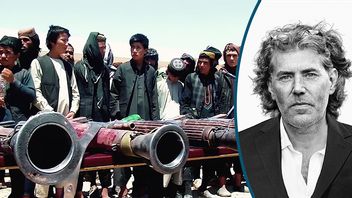 IS-terrorister kapitulerar i april 2018. Foto: Mirwais Bezhan (VOA), Public Domain / Karl Gabor