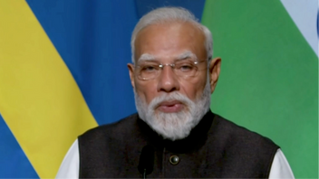 Indiens premiärminister Modi vid dagens presskonferens. Foto: Skärmavbild SVT