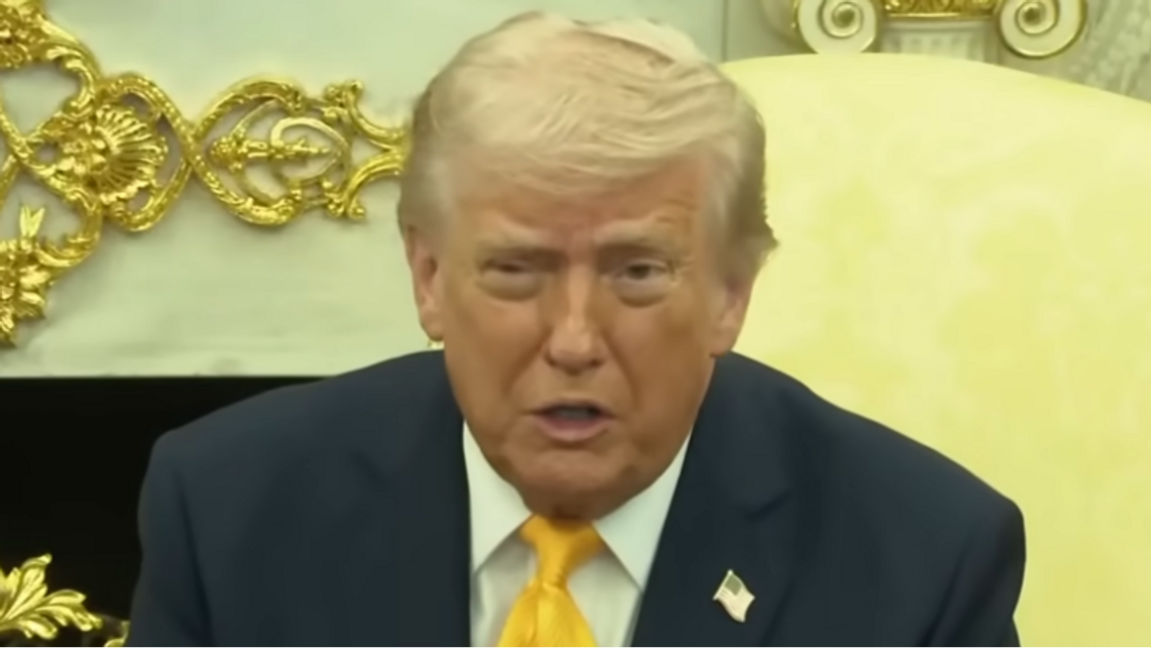 Fakismil / White House