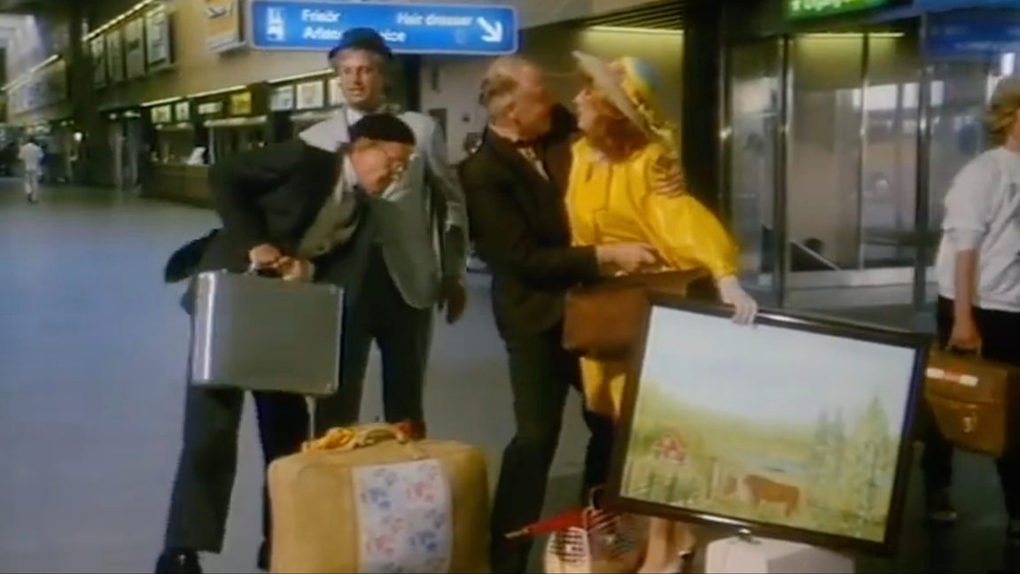 ”Ett minne av Sverige med våra vackra insjöar”, Jönssonligan 1984, skärmdump från youtube.