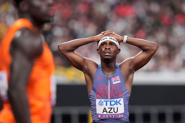 Storbitanniens sprinter Jeremiah Azu efter semifinalen på 100 meter under VM i Tokyo. Foto: Eugene Hoshiko/AP/TT