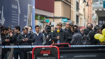 Polisavspärrningar vid Drottninggatan i Stockholm efter terrorattentatet 2017 – en händelse Marcus af Jochnick jämför med reaktionerna efter helgens dåd i Berlin. Foto: Frankie Fouganthin, CC BY-SA 4.0, via Wikimedia Commons