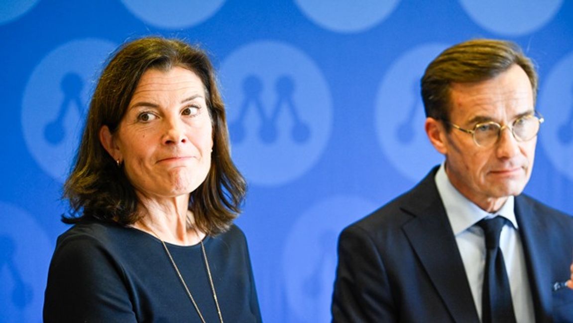 Partisekreterare Karin Enström och partiledaren Ulf Kristersson behöver ta sig en ordentlig funderare om Moderaternas framtid och att hitta sin själ igen, skriver Fredrik Schulte. Foto: Jessica Gow/TT