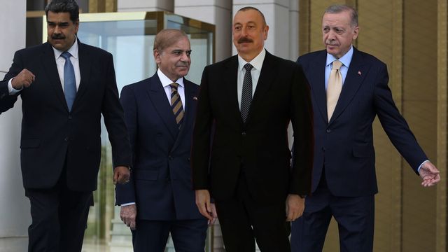 Nicolas Maduro, Shahbaz Sharif, Ilham Aliyev och Recep Tayyip Erdoğan. Foto: AP/TT Montage