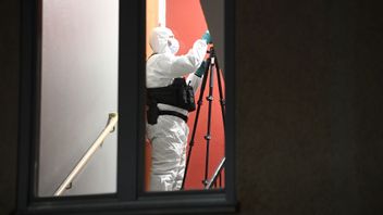 Ingen har gripits efter fredagens skjutning i Västerås där en man i 35-årsåldern hittades död i en lägenhet. Foto: Tim Aro/TT