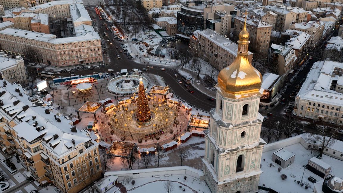 Flygbild över centrala Kiev, Ukrainas huvudstad. Efrem Lukatsky/AP/TT