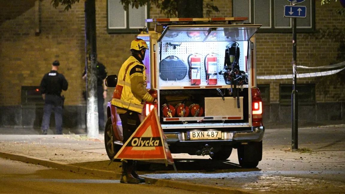 Det står ”olycka” och det är olyckligt, men väl planerat. Från ett sprängdåd i Malmö i lördags Foto: Johan Nilsson/TT