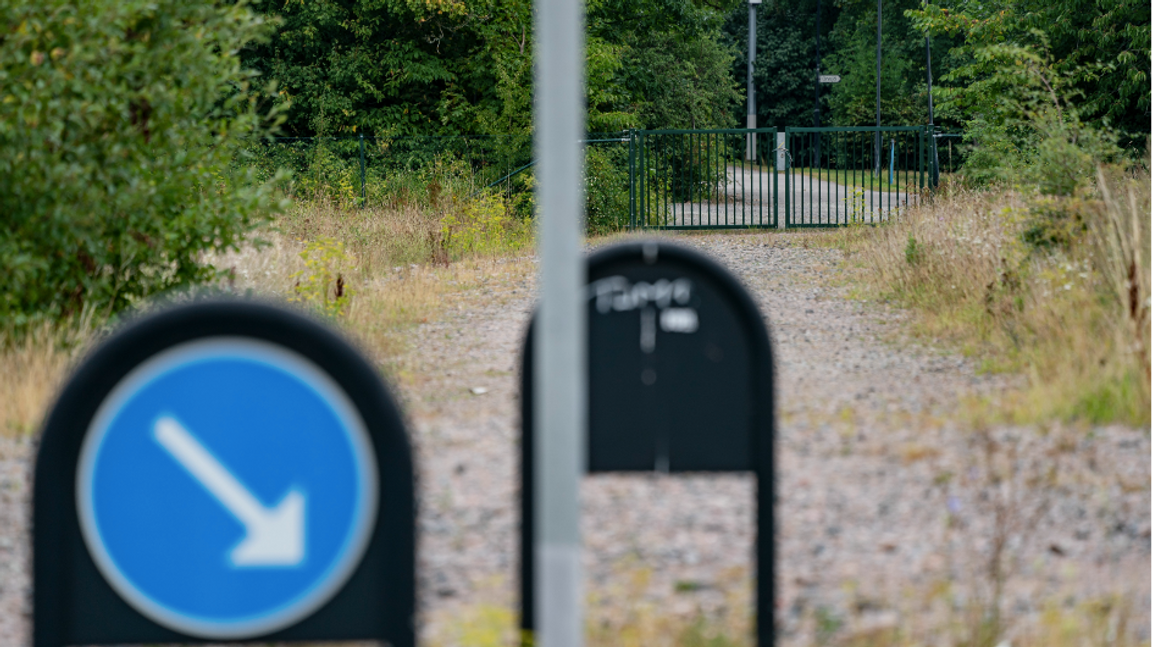 Staket på baksidan av ett ungdomshem i Råby i Lund. Foto: Johan Nilsson/TT