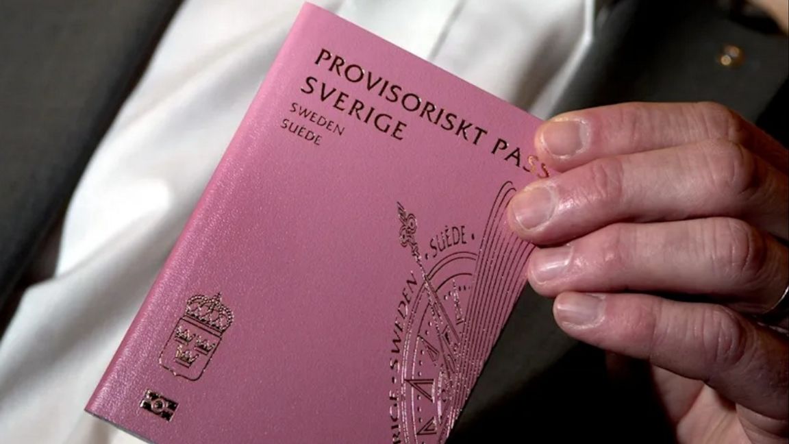 Provisoriska pass ingen lösningen på passkrisen. Foto: Sveriges Radio