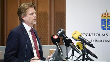 Rättens ordförande, chefsrådmannen Måns Wigén håller presskonferens efter domen. Foto: 	Oscar Olsson/TT