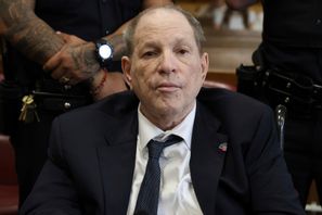 Harvey Weinstein på plats i domstolen i New York i fredags. Foto: Jefferson Siegel/AP/TT