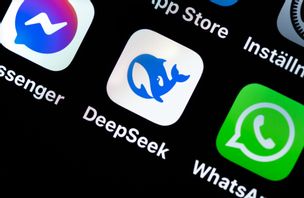 ”Vi jobbar aktivt med att utbilda om våra hanteringsregler för vilken information man får ge till exempelvis Tiktok eller Deepseek”, säger Johan Åhrman, informationssäkerhetsansvarig i riksdagen, till Altinget. Arkivbild. Foto: Claudio Bresciani/TT