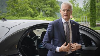 Norges statsminister Jonas Gahr Støre anlände på lördagen till fredskonferensen som pågår i Schweiz. Foto: Urs Flueeler/AP/TT.