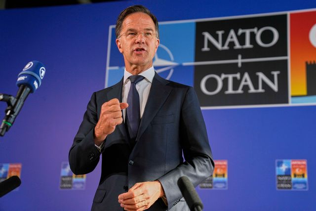 Natos generalsekreterare Mark Rutte vid militäralliansens utrikesministermöte i Belek i södra Turkiet. Foto: Khalil Hamra/AP/TT