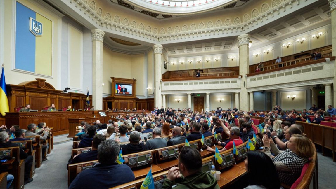President Volodymyr Zelenskyj håller tal i det ukrainska parlamentet, Verchovna Rada den 3 maj 2022. Foto:  President.gov.ua