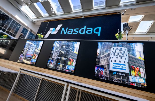 Stockholmsbörsen inleder handelsveckan på plus. Foto: Claudio Bresciani/TT