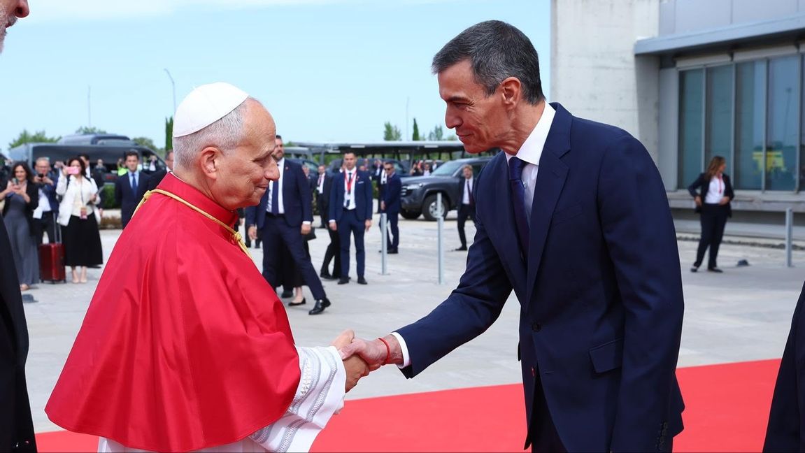 Påve Leo XIV och Spaniens premiärminister Pedro Sánchez. Foto: Faksimil, Pedro Sánchez/Facebook