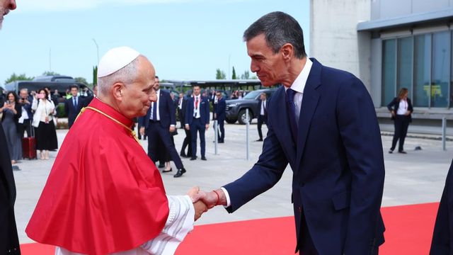 Påve Leo XIV och Spaniens premiärminister Pedro Sánchez. Foto: Faksimil, Pedro Sánchez/Facebook