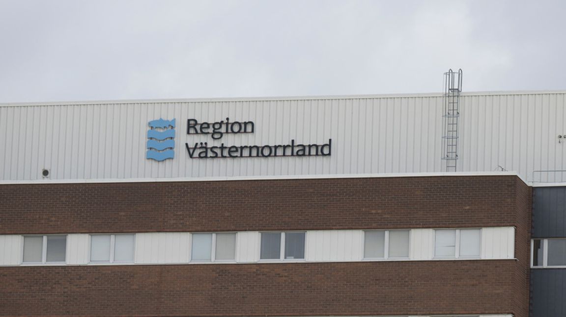 Politiker och tjänstemän dödshotades under ett fullmäktigemöte i Region Västernorrland på tisdagen. Fredrik Sandberg/TT