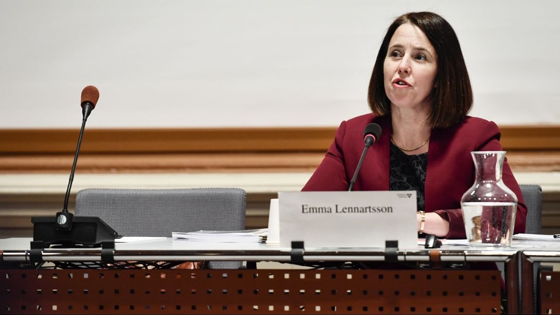 Emma Lennartsson när hon blev utfrågad av KU för sin inblandning i skandalen kring Transportstyrelsen. Nu kommer hon sannolikt att ingå i riksbanksfullmäktige. Foto: Erik Simander/TT