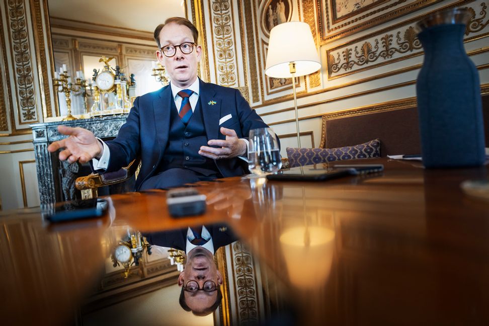 Avgående utrikesminister Tobias Billström på sitt kontor i september förra året. Foto: Linus Sundahl-Djerf/SVD/TT