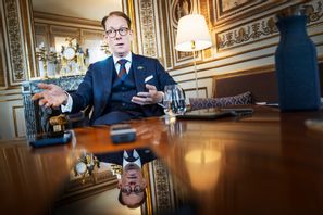 Avgående utrikesminister Tobias Billström på sitt kontor i september förra året. Foto: Linus Sundahl-Djerf/SVD/TT