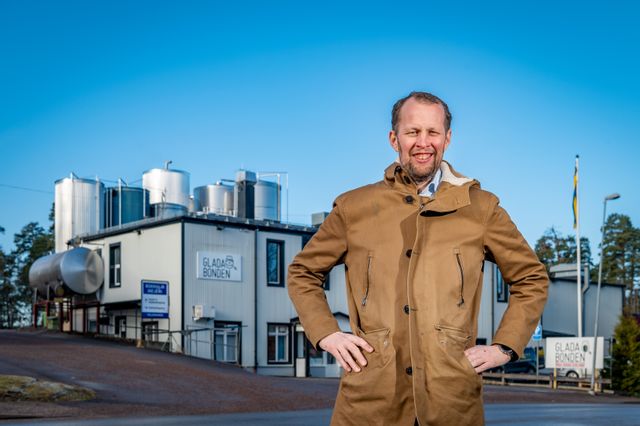 Anders Birgersson, mjölkbonde från Linköping, ser fram emot att dra igång osttillverkning på det anrika mejeriet i Boxholm i slutet av mars månad. Foto: Erik Hellquist