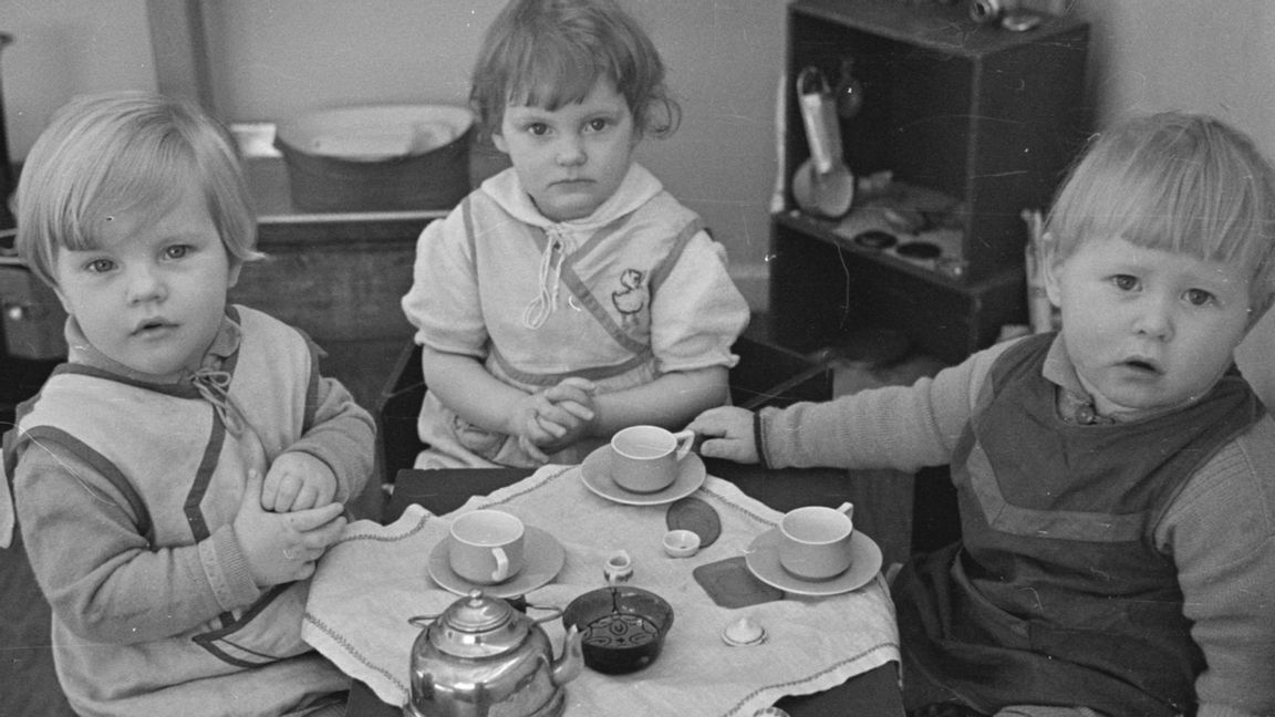 Barn i HSB:s lekstuga på Skeppargatan, Stockholm Foto: Gunnar Lundh 1934/Nordiska Museet