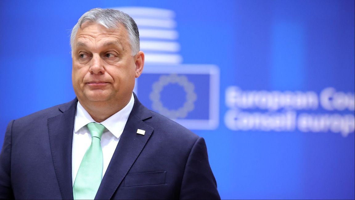 Ungerns premiärminister Viktor Orbán i Bryssel. Foto: Olivier Matthys/AP/TT